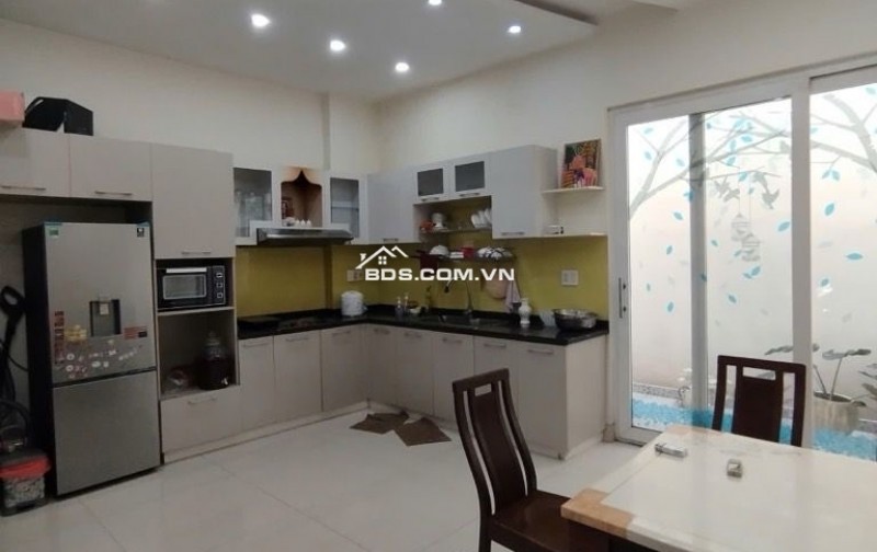 Lê Đức Thọ ( trường Võ Thị Sáu)- Hẻm Xe Hơi 8m - 113m2- Ngang 5,6 x 20-- chỉ 10 tỷ 99